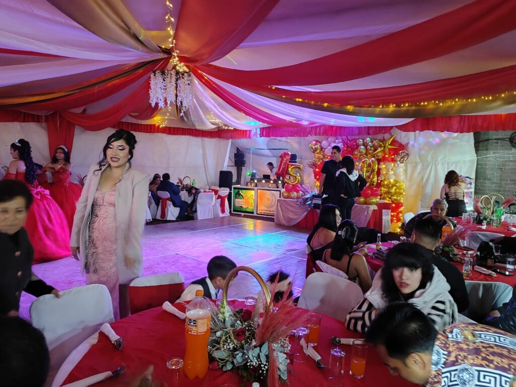 Personas en una fiesta